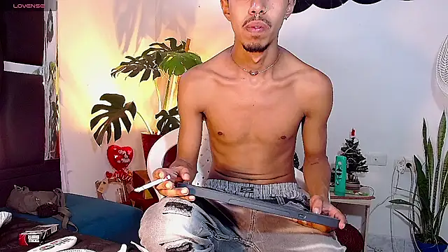 RyanRizzo online show from December 16, 2024, 8:48 pm