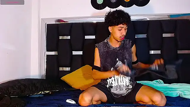 RyanRizzo online show from February 17, 2025, 11:31 pm