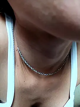 Nandasant09 online show from October 26, 2025, 4:46 pm