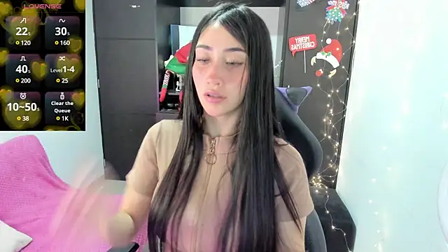 Emilytafur online show from December 31, 2024, 1:15 am