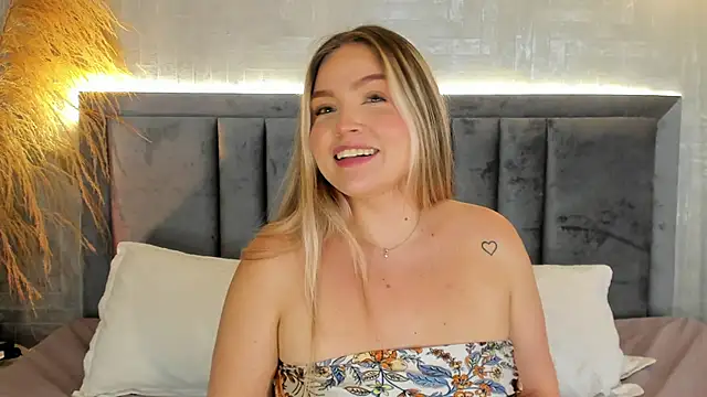 GaiaBaker online show from October 21, 2025, 5:24 pm