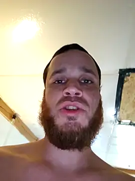 Snapshot of Swag95 chatting on March 10, 2026, 8:47 pm Swag95 online show from March 10, 2026, 8:47 pm