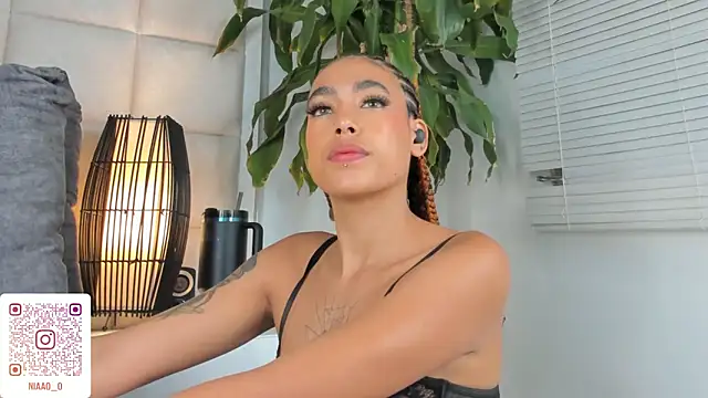 Nia Bunny online show from March 7, 2025, 4:55 pm