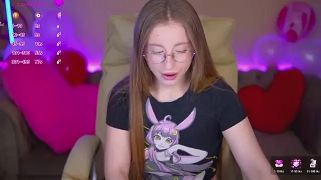 SilverrMoon online show from February 7, 2026, 7:12 am