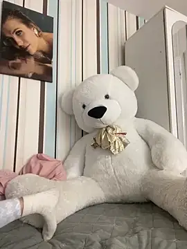 Liya my online show from December 19, 2025, 7:32 pm