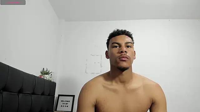 Snapshot of RoddyRich11 chatting on February 26, 2026, 12:04 pm RoddyRich11 online show from February 26, 2026, 12:04 pm