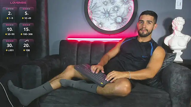 khriss brown online show from February 5, 2025, 11:06 pm