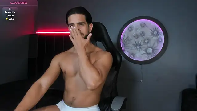 khriss brown online show from November 20, 2025, 8:19 pm