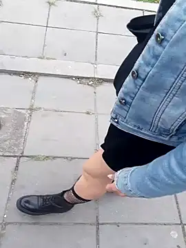 sophie banger online show from November 19, 2025, 4:29 pm