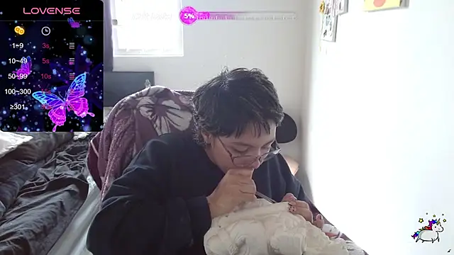 Snapshot of TRIXIE_TANG28 chatting on November 16, 2025, 6:02 pm TRIXIE TANG28 online show from November 16, 2025, 6:02 pm