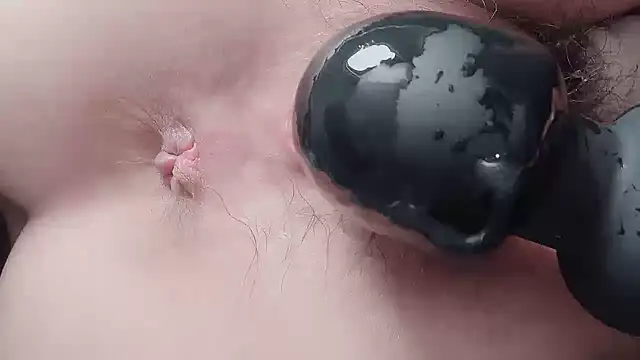 Krismil3 online show from March 18, 2025, 4:37 am