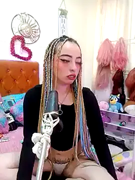 Yennastone online show from December 20, 2024, 5:40 pm