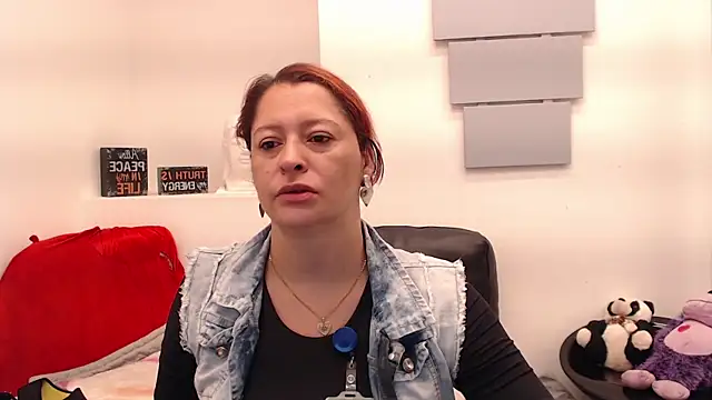 eva twiss online show from April 14, 2026, 12:22 pm