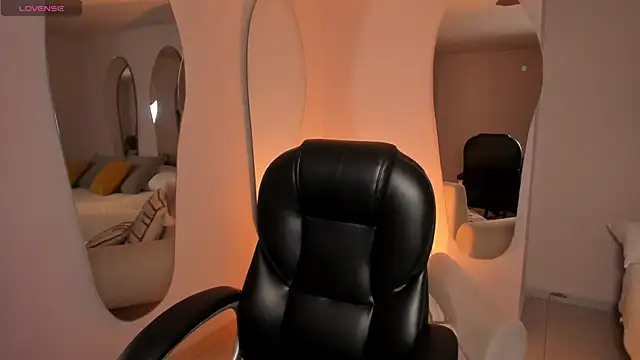 ChloePreston  online show from January 19, 2026, 11:36 am