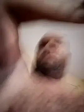 Snapshot of Exhibitionist040577 chatting on February 17, 2025, 11:42 pm Exhibitionist040577 online show from February 17, 2025, 11:42 pm