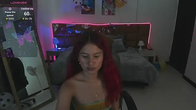 Snapshot of Tamy_edwards chatting on July 7, 2026, 8:13 pm Tamy edwards online show from July 7, 2026, 8:13 pm