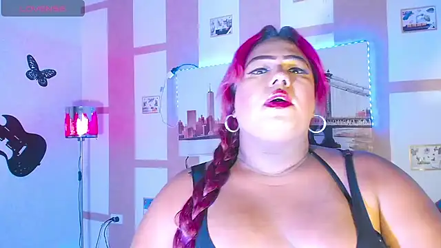 OpraxBellinda online show from October 7, 2025, 2:31 am