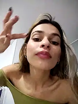 cuteluci  online show from March 7, 2025, 10:45 am