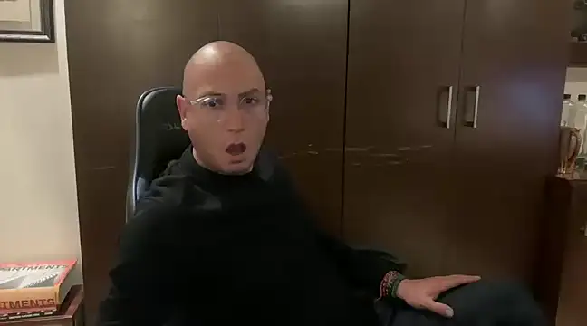 alanan881 online show from January 17, 2025, 3:45 am