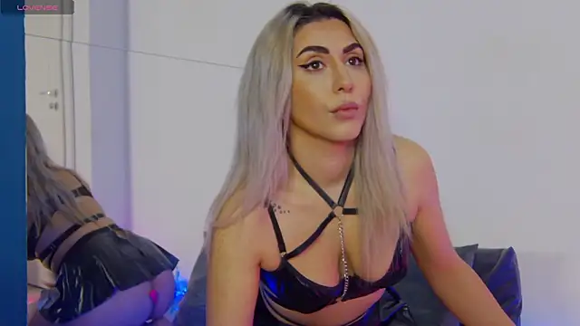 CelineMeyerr online show from March 18, 2026, 6:05 am