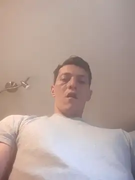 gigolopez1 online show from February 1, 2025, 10:02 pm