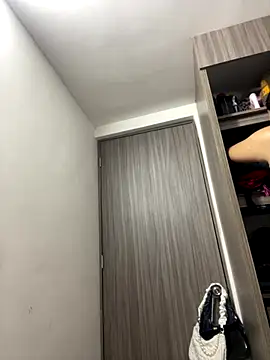 karla nill online show from October 13, 2025, 6:19 pm