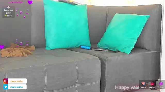 Snapshot of Zhara_becherovka chatting on February 13, 2025, 6:27 pm Zhara becherovka online show from February 13, 2025, 6:27 pm