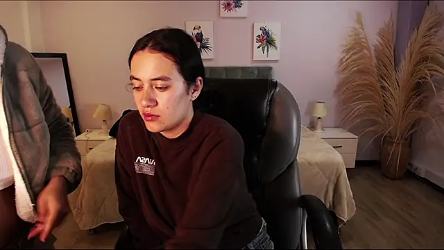 Icysweetcam online show from November 29, 2025, 10:29 am