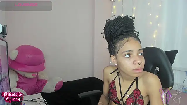 Abigail Wilson  online show from December 22, 2024, 8:36 pm