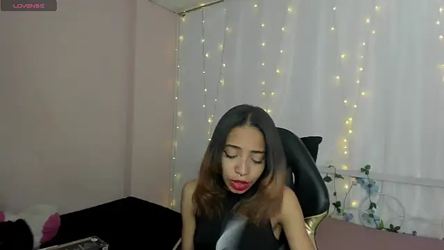 Abigail Wilson  online show from January 31, 2025, 11:56 pm