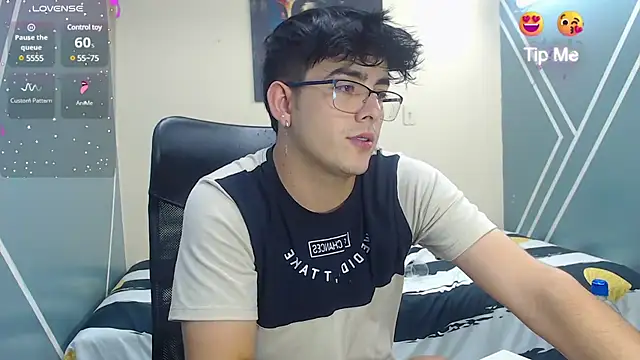 nolan twink1 online show from February 8, 2025, 8:53 pm