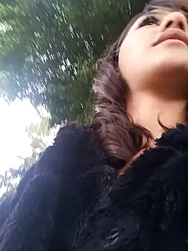 Snapshot of Nicky-7 chatting on December 19, 2024, 10:21 pm Nicky-7 online show from December 19, 2024, 10:21 pm