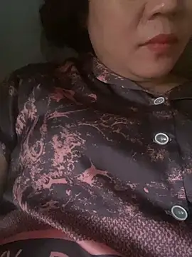 Snapshot of Cesywet chatting on February 10, 2025, 11:04 am Cesywet online show from February 10, 2025, 11:04 am