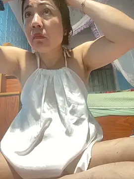 Snapshot of Cesywet chatting on February 19, 2025, 12:14 am Cesywet online show from February 19, 2025, 12:14 am