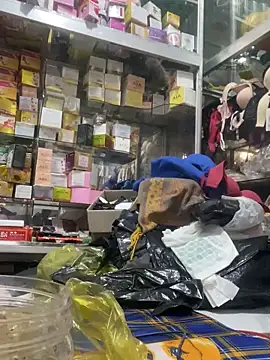 Snapshot of Cesywet chatting on March 6, 2025, 8:48 pm Cesywet online show from March 6, 2025, 8:48 pm