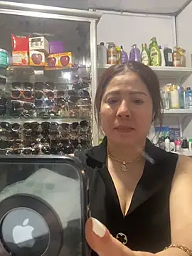 Snapshot of Cesywet chatting on March 8, 2025, 4:01 am Cesywet online show from March 8, 2025, 4:01 am