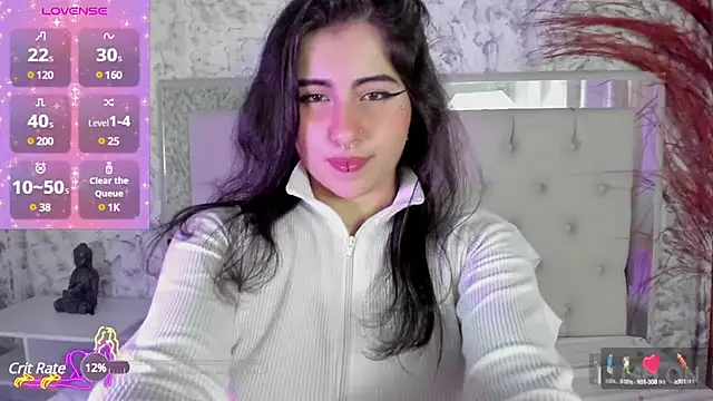 Snapshot of Megan_rossee chatting on December 24, 2024, 12:22 pm Megan rossee online show from December 24, 2024, 12:22 pm