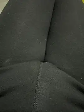 Snapshot of homidor chatting on December 15, 2024, 10:26 pm homidor online show from December 15, 2024, 10:26 pm