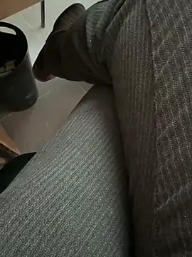 Snapshot of homidor chatting on February 4, 2025, 2:21 pm homidor online show from February 4, 2025, 2:21 pm