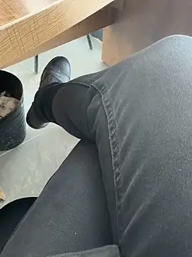 Snapshot of homidor chatting on February 15, 2025, 9:05 am homidor online show from February 15, 2025, 9:05 am