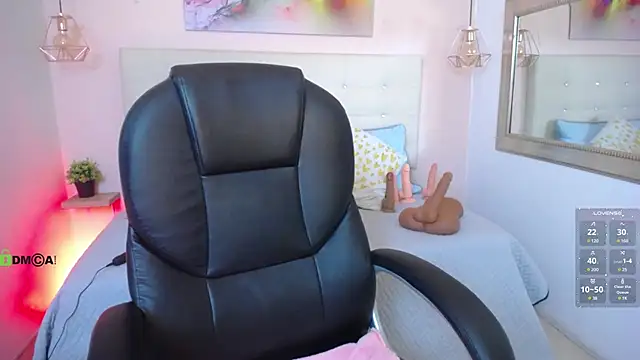 Cristal  adams online show from March 7, 2025, 1:07 pm