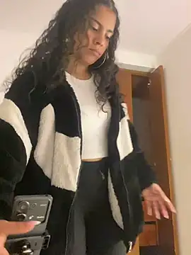 NINA 18 YEARS online show from February 15, 2025, 10:42 pm