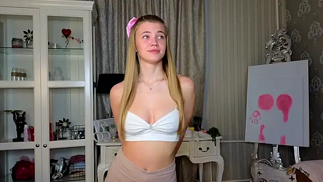 AnneFoxy online show from December 14, 2025, 7:36 am