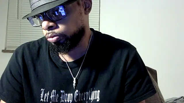 WhiskeyWood DuhGOD online show from November 3, 2025, 2:13 am