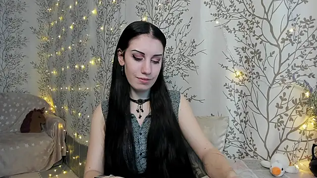 Snapshot of Mary0Lou chatting on December 6, 2024, 3:30 am Mary0Lou online show from December 6, 2024, 3:30 am