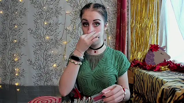 Snapshot of Mary0Lou chatting on December 25, 2024, 7:46 am Mary0Lou online show from December 25, 2024, 7:46 am