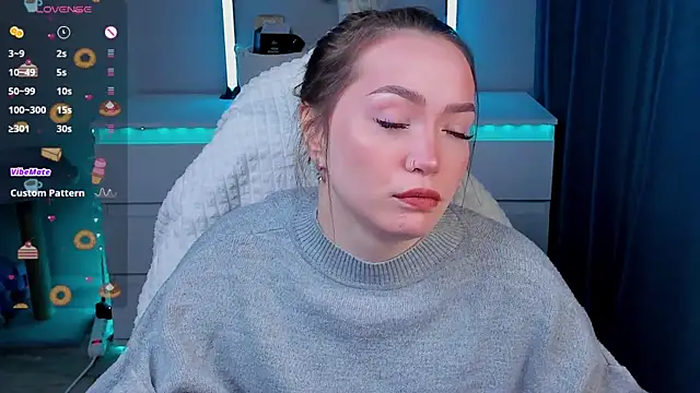 Evia r0se online show from February 10, 2026, 8:51 am