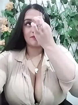 hanna-a online show from January 17, 2025, 3:43 pm