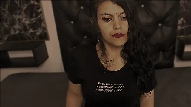 scarlett w0lf online show from February 21, 2025, 4:26 pm