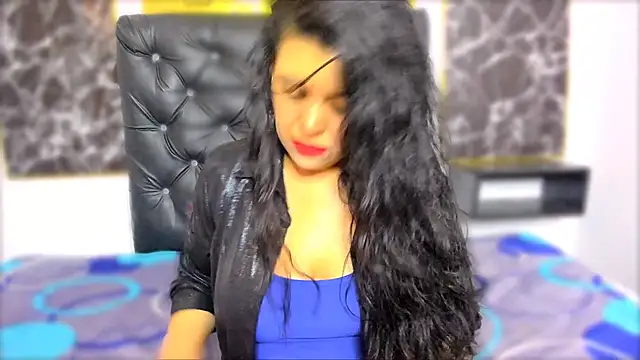 scarlett w0lf online show from October 9, 2025, 3:32 pm